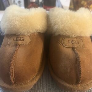 UGG woman's  Brown Sheepskin Slippers